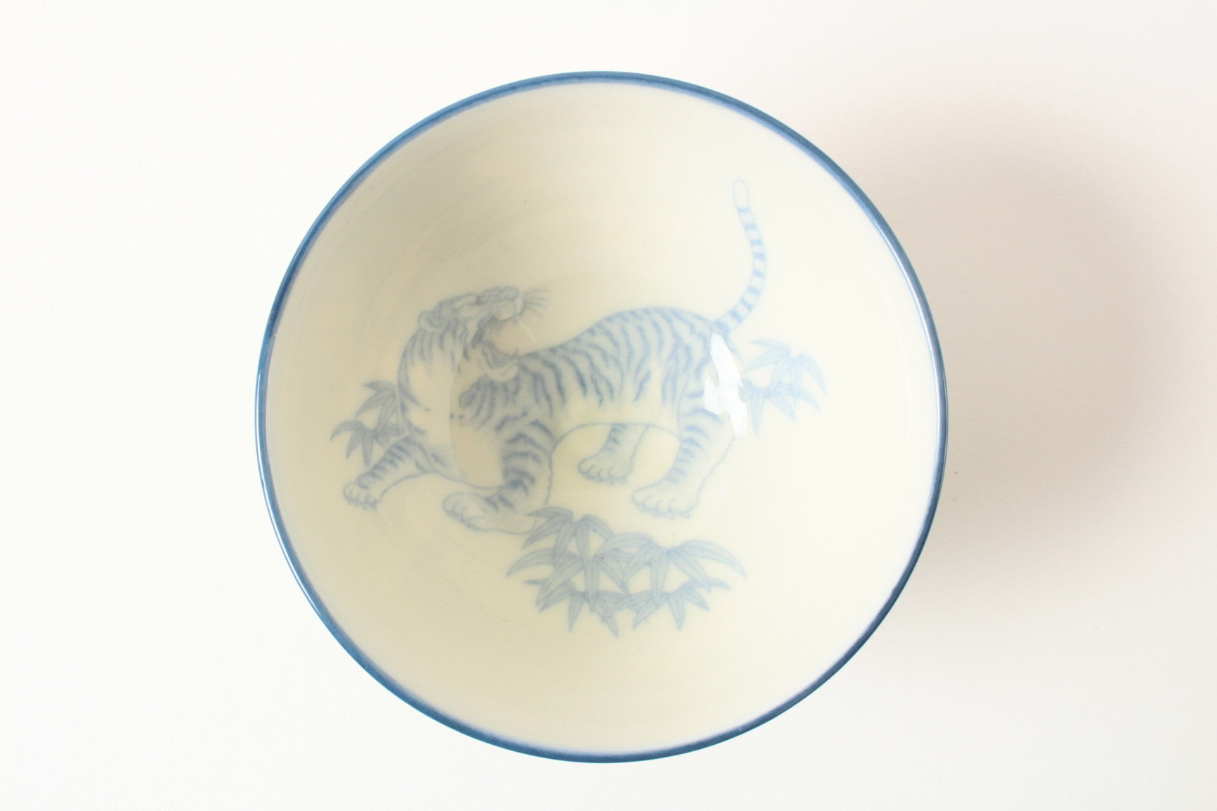Mino ware Japanese Ceramics Rice Bowl Roaring Tiger Blue made in Japan
