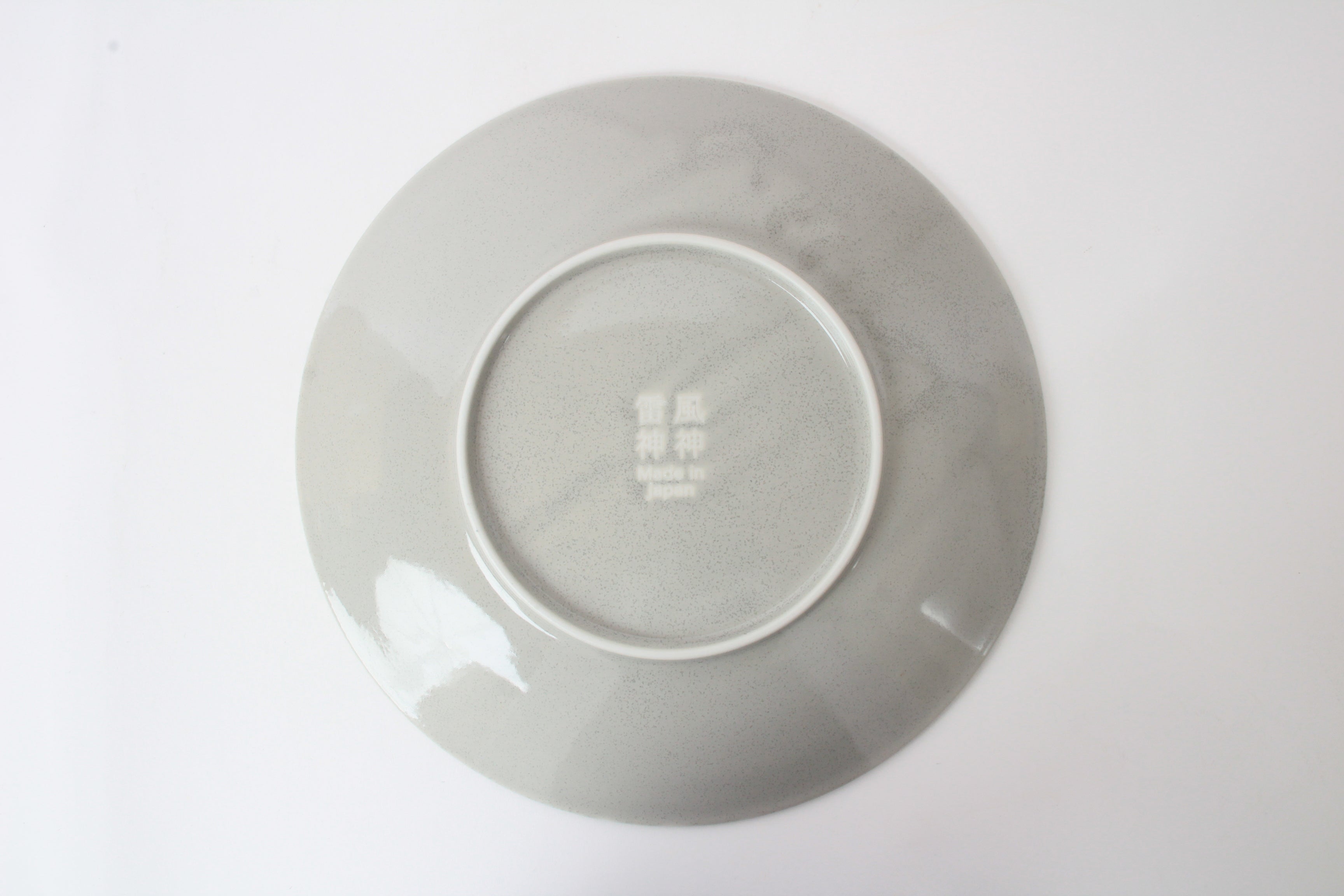 Mino ware Japanese Ceramic 10.1 inch Round Large Plate Gray Wind God and Thunder God made in Japan