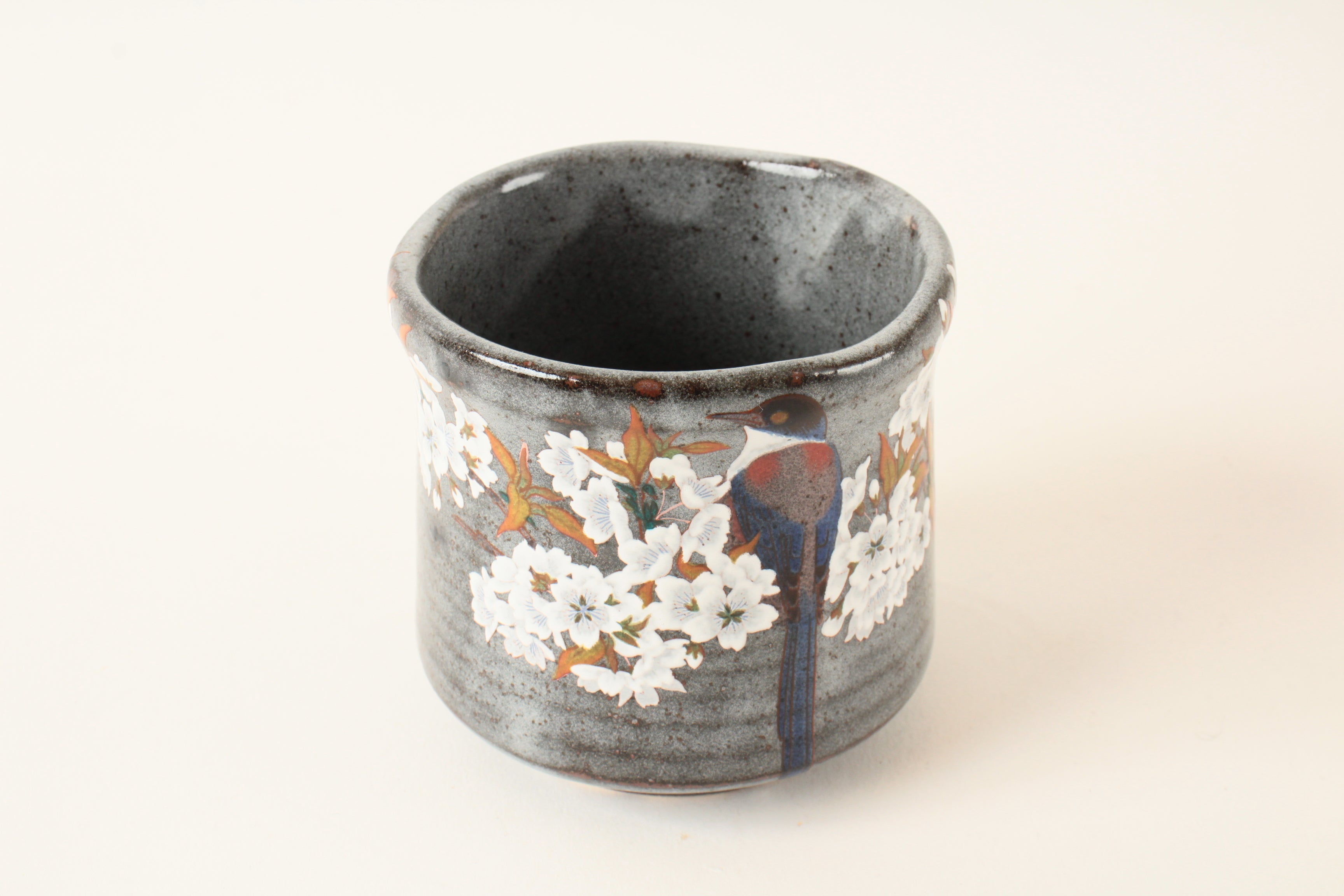 Kutani ware Japanese Ceramic Yunomi Chawan Tea Cup Gray Sakura and Bird